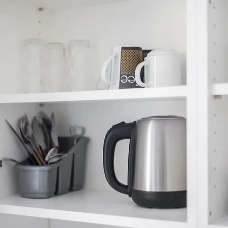 Daire Urban Oasis With Queen Bed And View Be-39